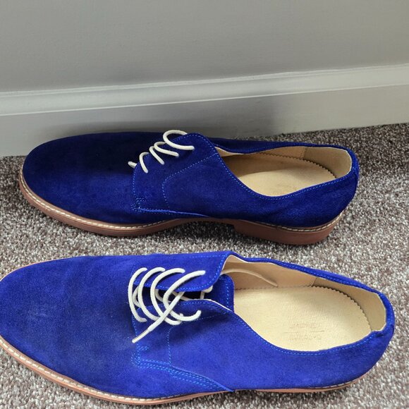 Shoes - Picture 1 of 4